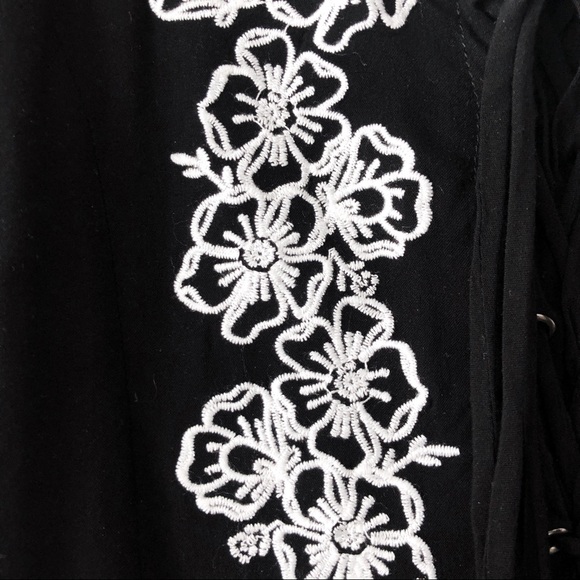 embroidered floral summer dress w lace up corset - Picture 3 of 8